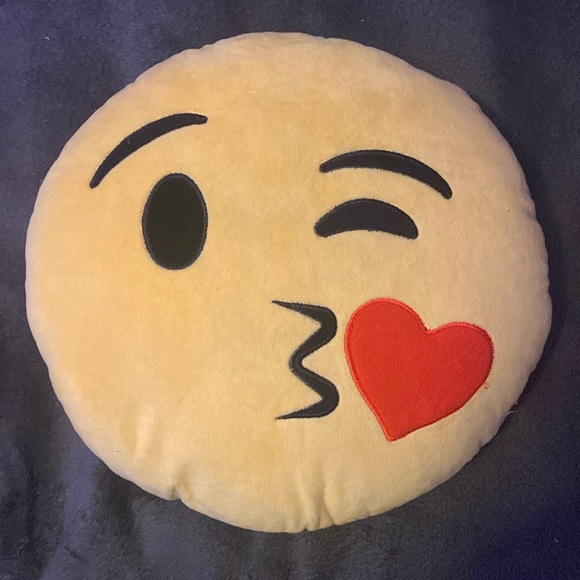Emoji pillow - Picture 1 of 1